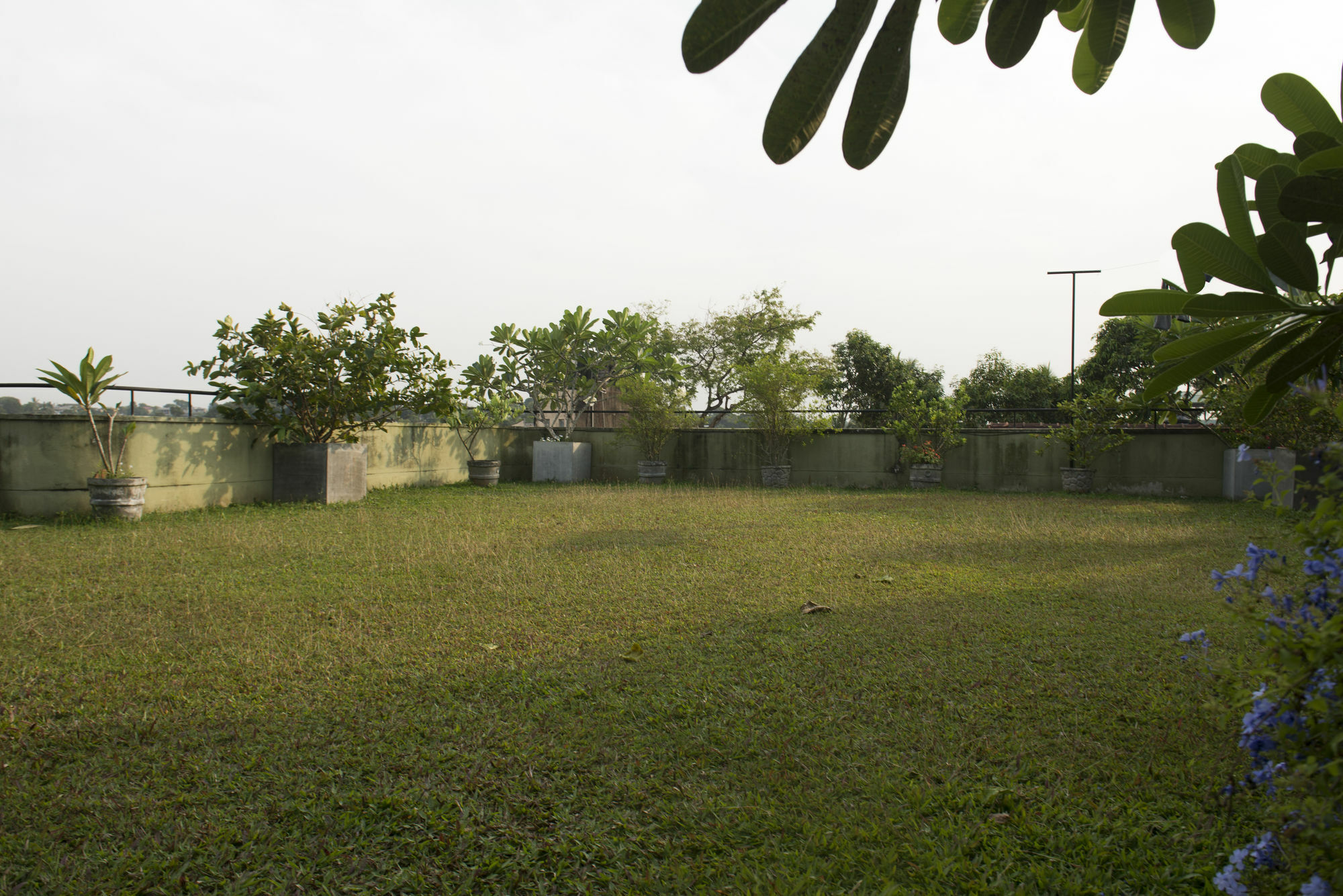 Villa Escondite - The Hotel Sri Jayewardenepura Kotte Buitenkant foto